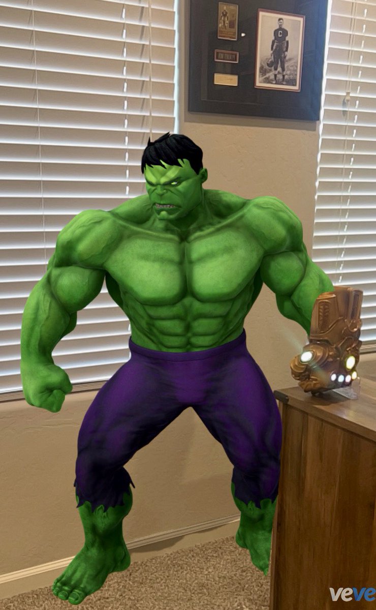 Fro_Clover's tweet image. Day 4!!!   (4-20🔥😂)

Look who decides to show up at my office with the Infinity🤜 Gauntlet‼️

Let’s GOOO! 🔥🔥🔥🚀

#WebVCollective #CollectorsAtHeart #30DayVeVeChallenge #VeVe #VeVeFam
#VeVeCommunity #Marvel #Hulk #Avengers