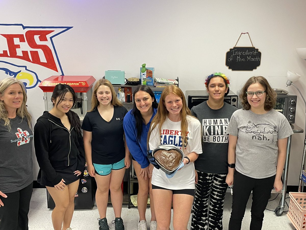 I absolutely love teaching &amp; coaching. Having the opportunity to bring both worlds together is amazing. Today we celebrated <a href="/alexisshuster32/">Alexis Shuster</a> 18th birthday while also working on essential cooking skills! I have the BEST TA’s and students! 💜