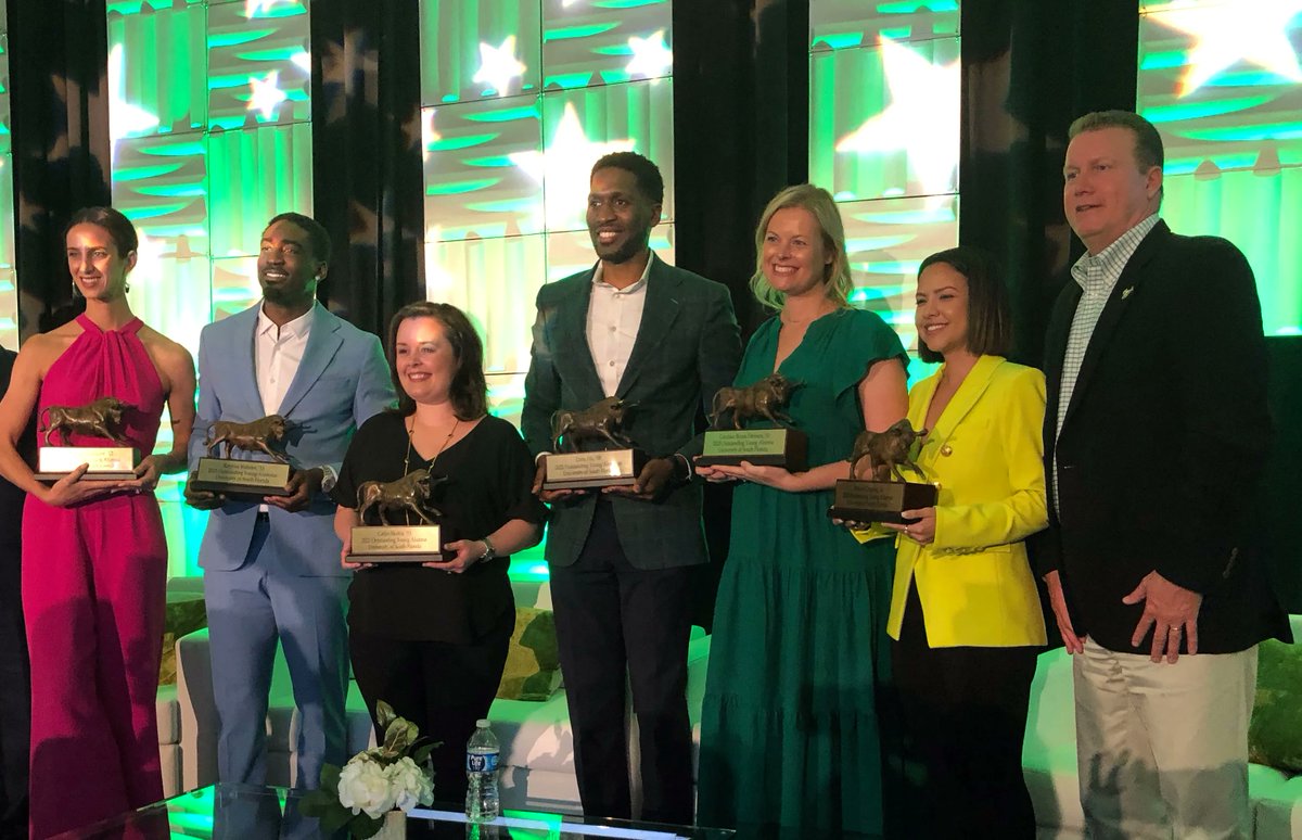 #HornsUp 🤘 to our six amazing 2023 #USF Outstanding Young Alumni - @KristenCorpion, @CandaceBD, @chris_fils, @CatlinLayton, @kayvonwebster and @jordannwind. The insights, stories and advice they shared during tonight's awards event panel discussion were a #RecipeForSuccess!