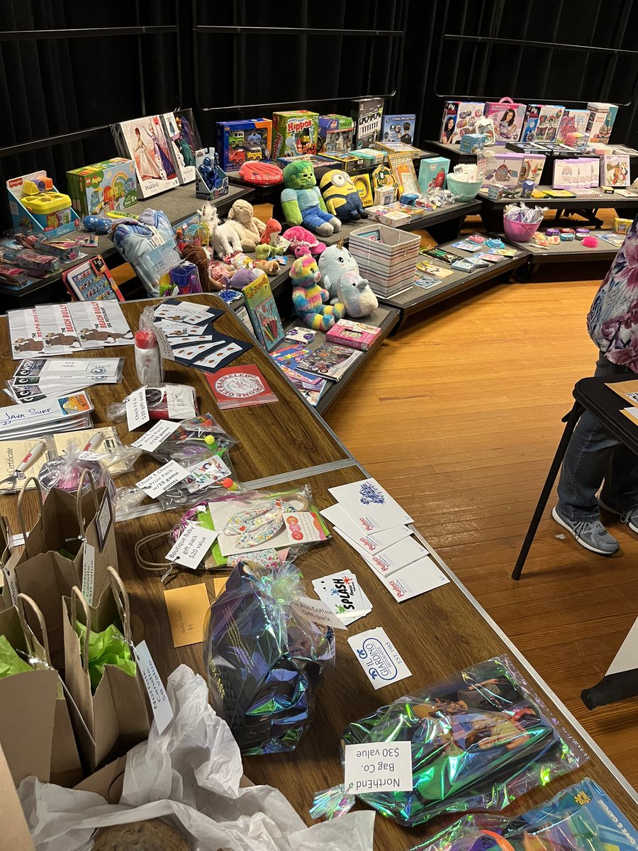 Kelly Padilla tweet media