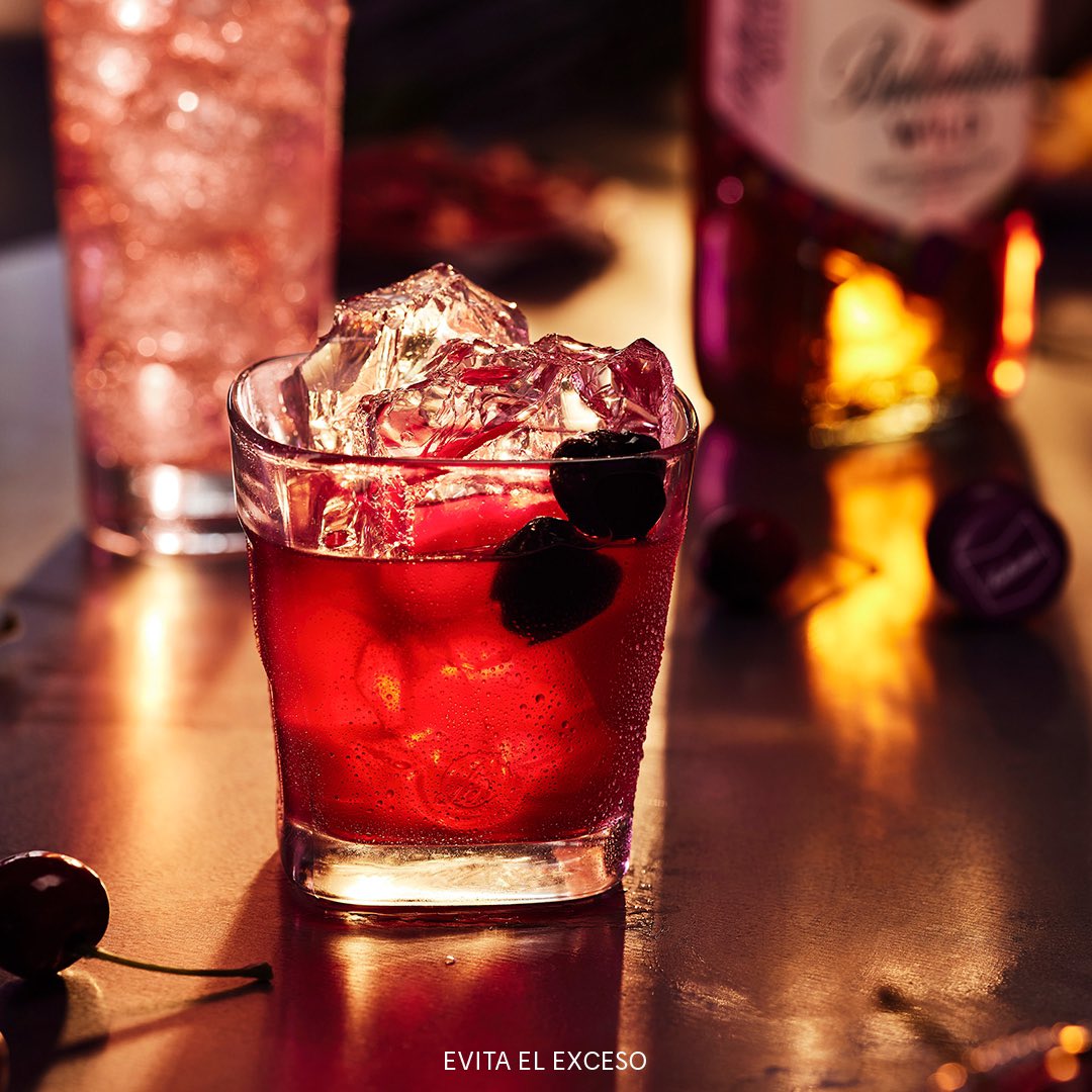 Salvaje de corazón, dulce por naturaleza: Ballantine's Wild sabor CEREZA🥃🍒​​

#BallantinesWild