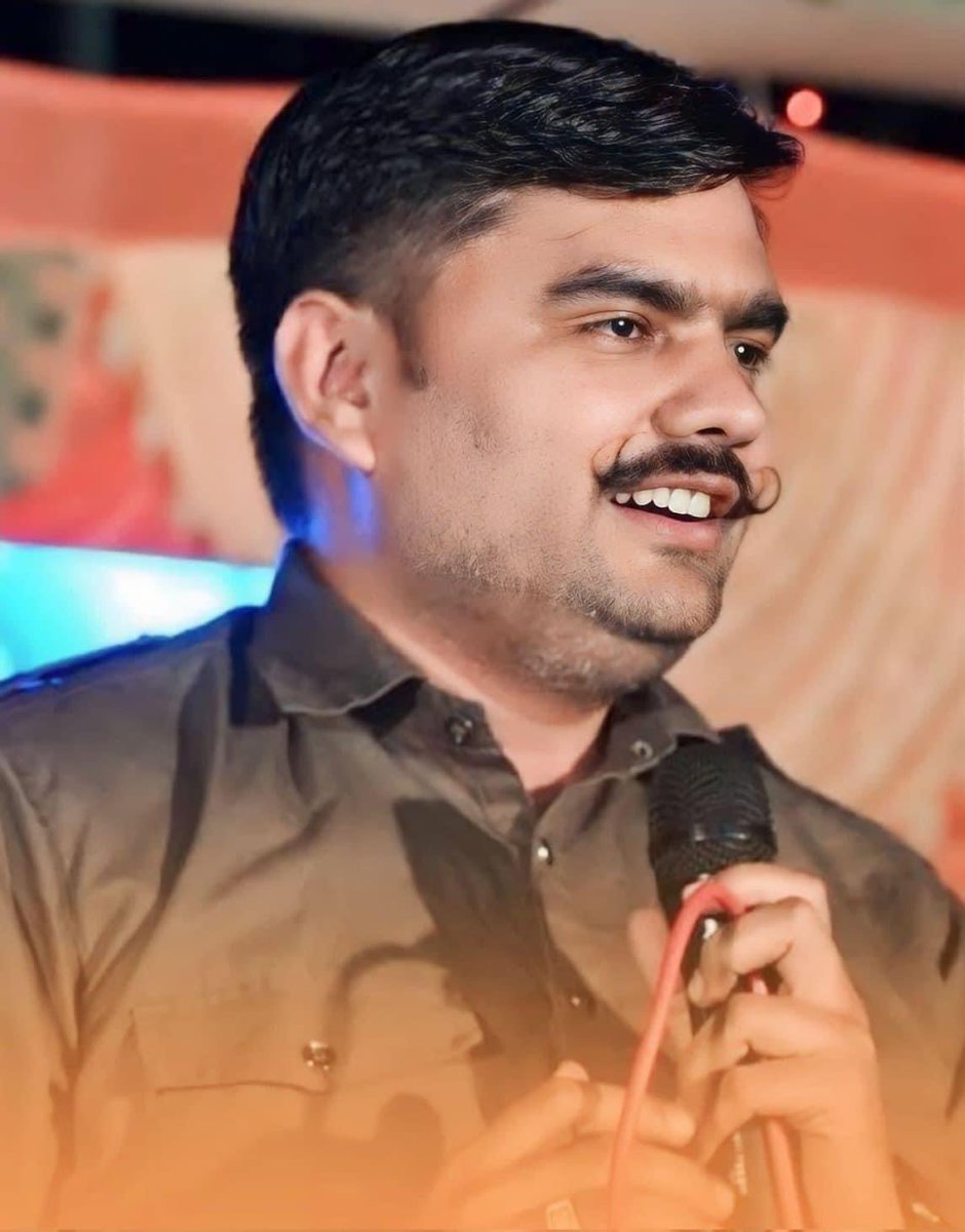 🛑EVMથી ચુંટણી લડી ચોક્કસ તમે "જીતેન્દ્ર" બની શકો..
🛑ભ્રષ્ટાચાર કરી શિક્ષણ નો વેપલો કરી તમે ધન "કૂબેર" બની શકો,
🛑નાણાની રેલમ છેલ કરી તમે 
વારંવાર  "ભૂપેન્દ્ર" બની શકો,

પણ 
🦁આંદોલન કરી હજારો ગરીબ વિદ્યાર્થીઓને હક્ક અપાવવા માટે 
તમે "યુવરાજ" કયારેય ના બની શકો

યુવરાજ ભુતકાળ નથી