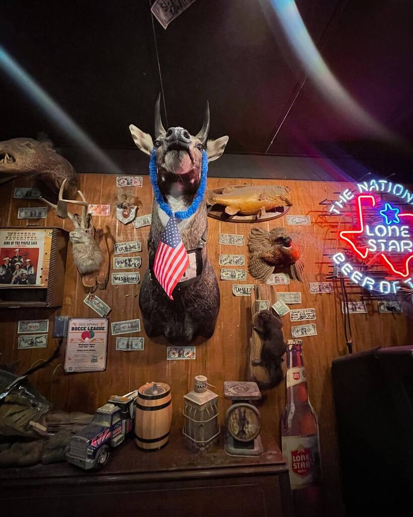 thejulius's tweet photo. @shadyacressaloon https://t.co/sBsAfmeVFQ https://t.co/DNQ2lAEHKL