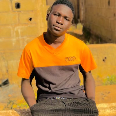 JosueDembele's tweet photo. #NouvellePhotoDeProfil https://t.co/vNGTmmukY1