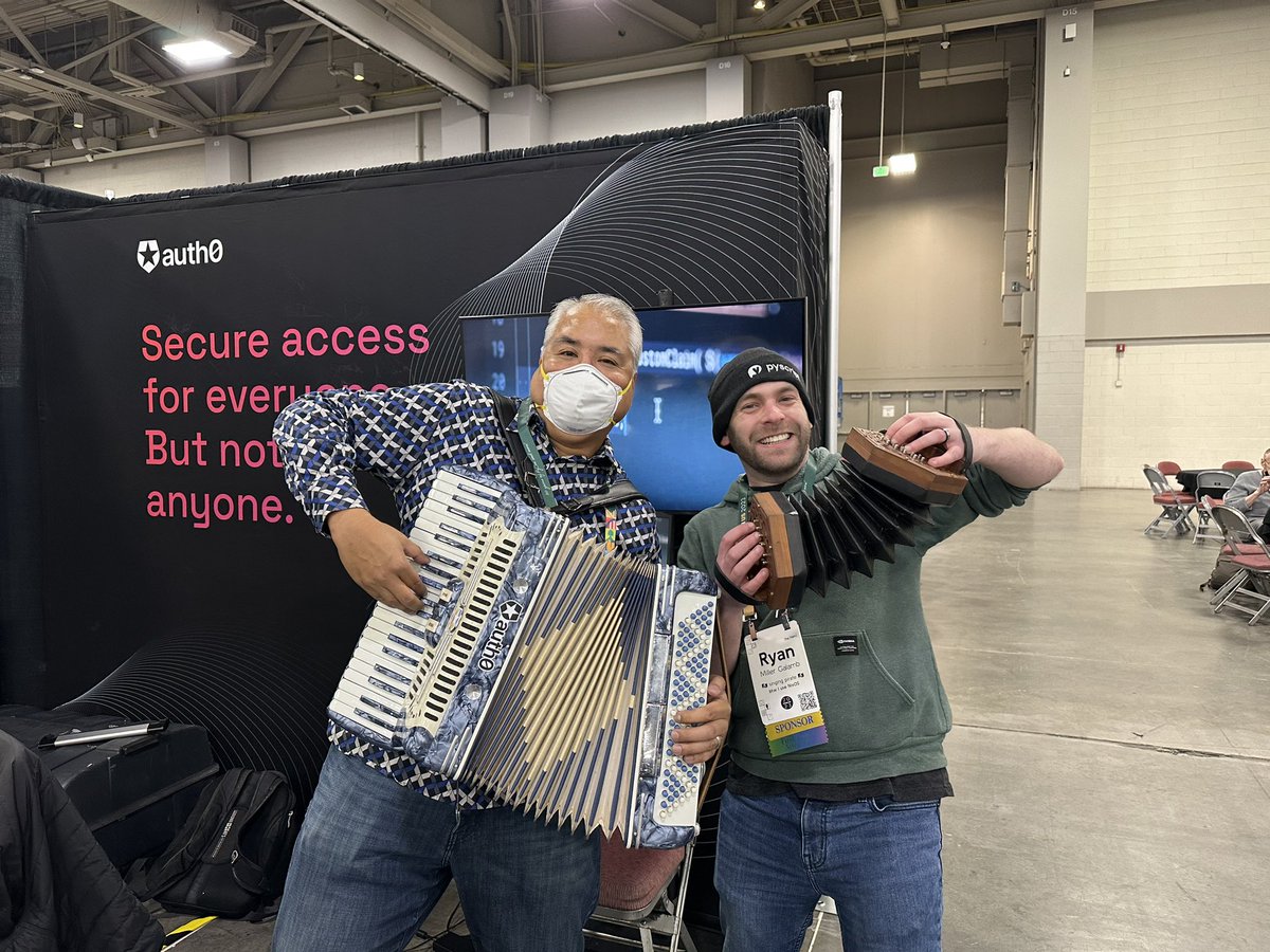 AccordionGuy's tweet image. It hasn’t happened since 2000, but it finally did: I’m at a developer conference and THERE’S ANOTHER SQUEEZEBOX PLAYER! #PyCon2023 #PyConUS