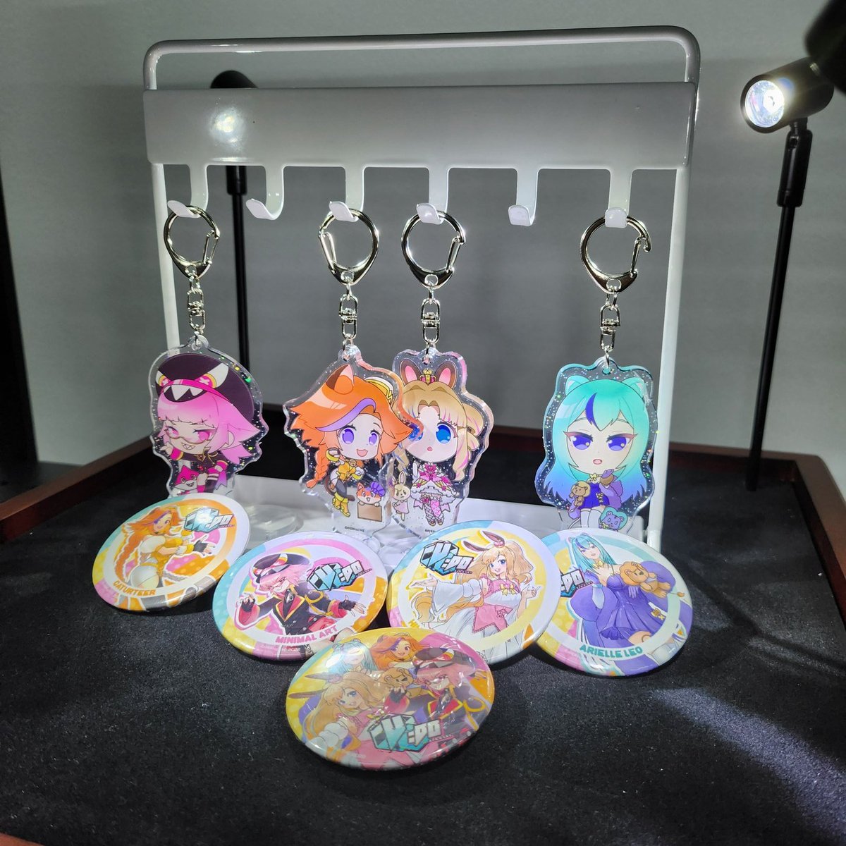 Min_imalArt's tweet photo. Sheesh merch be lookin good ✨️
#ENVtubers #doujima2023 https://t.co/WAQsX4SKe7