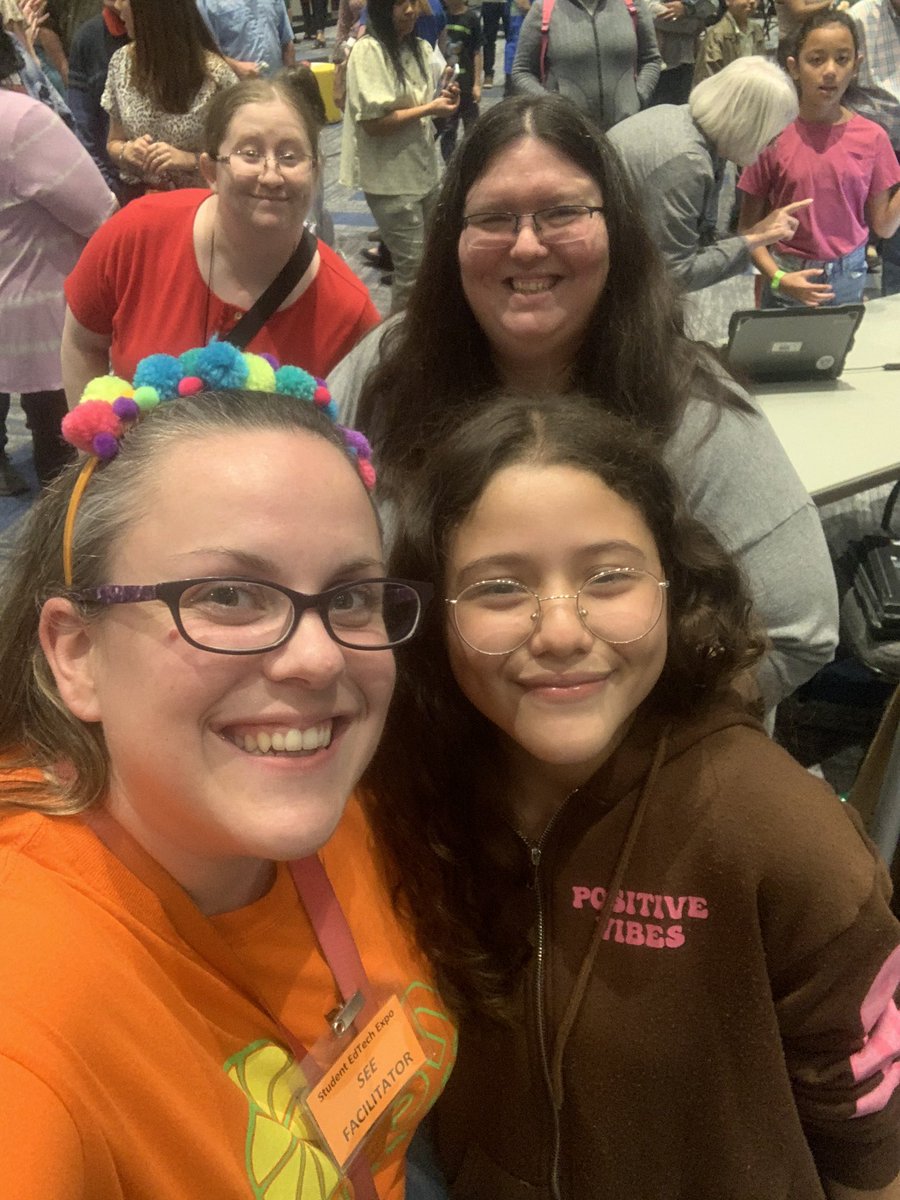 MrsBoltsClass's tweet photo. What a great showcase of @BaneElementary mustangs at #cfisdEdTech it was great seeing all the students shine and present their technological talents @MsValentin_ @RavenHayes83 @cdiazcfisd @SLMangum @MsMuraira5 @jthompsonCFISD @sdwbalderas @CounselorsBane @Jamiebenriquez https://t.co/SdVHirZ1N2