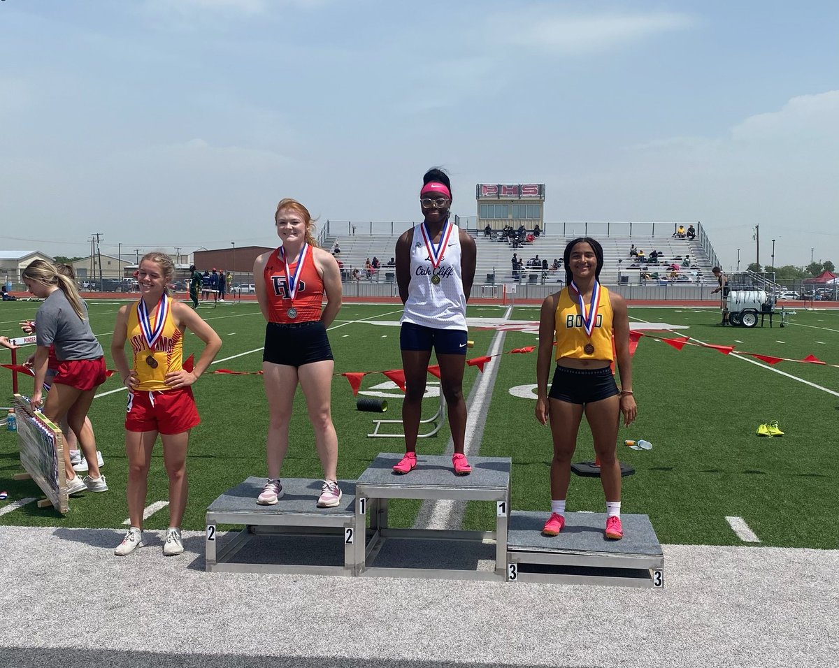 LSOCTrackField's tweet image. Ja'Kayla Johnson with a huge PR today!! Is your 3A District 9&amp;amp;10 Area Champion in the 100m Dash! With an incredible time of 12.52 as a freshman!! Congratulations as she moves on to Regionals!!