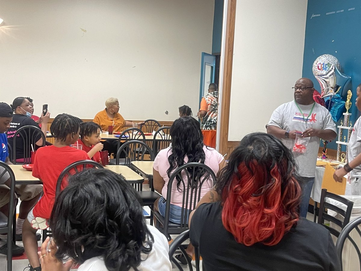 McFerran’s basketball and cheerleading banquet!!! <a href="/McFerranKY/">@McFerranKY</a> <a href="/McFerranAP/">Sara Batliner</a>