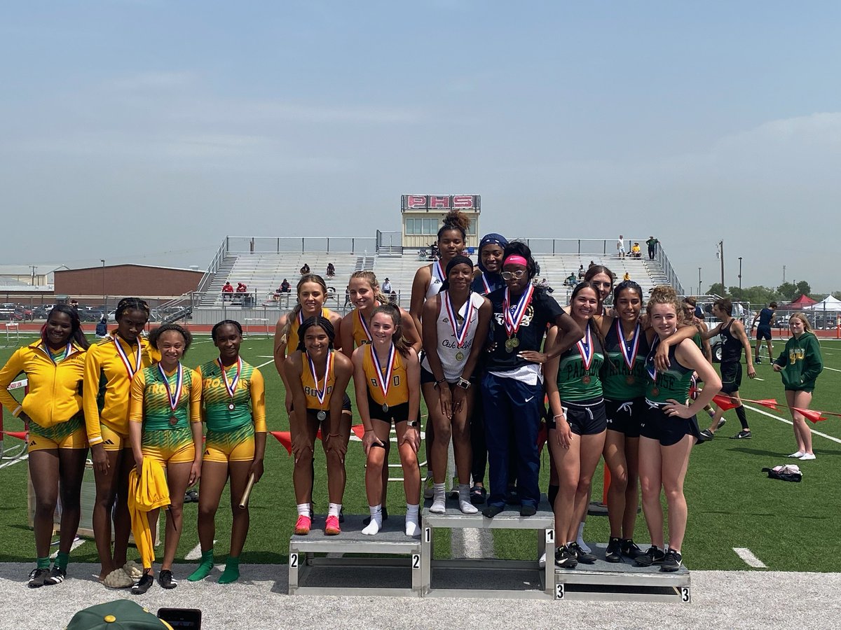 LSOCTrackField's tweet image. Lady lions Are your 3A District 9&amp;amp;10 Area Champions in 4x200 Meter Relay with a time of 1:47.88 congratulations as they all move on to Regionals!