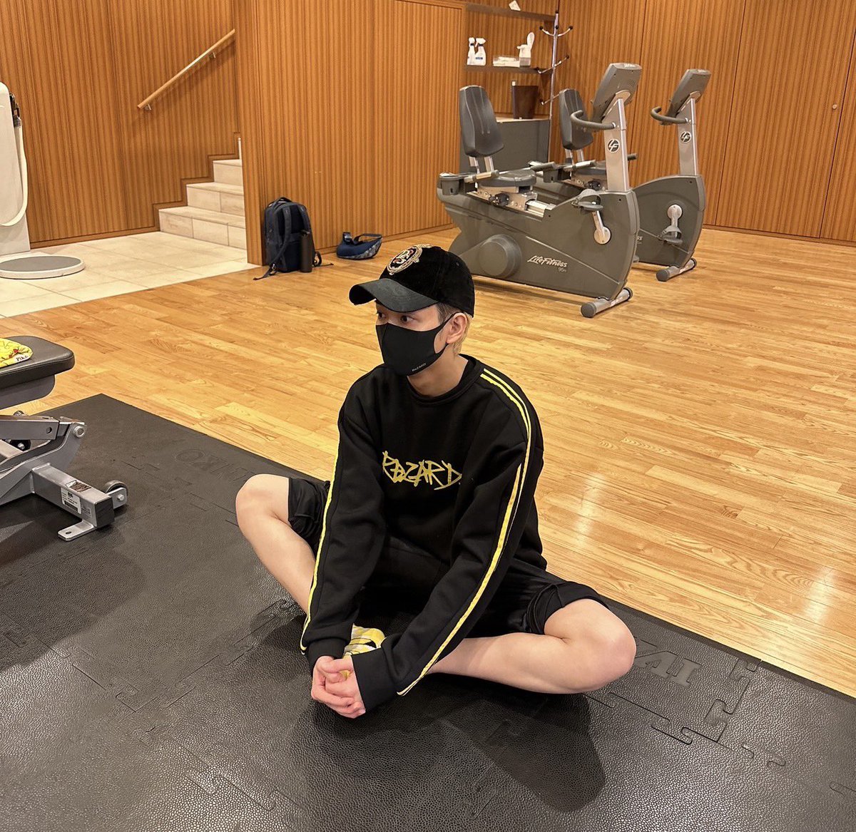 hikaru_casalert's tweet photo. おはよう
今日から脱げる身体を目指してパーソナルつけてトレーニングを開始した

夏に照準を合わせて3か月妥協せずやる

家にジムあるから起きてすぐトレーニングできるのとトレーナーの人が居るから継続できそう

千里の道も一歩から

かっこいい身体目指す🥷 https://t.co/QRbcdheE0F