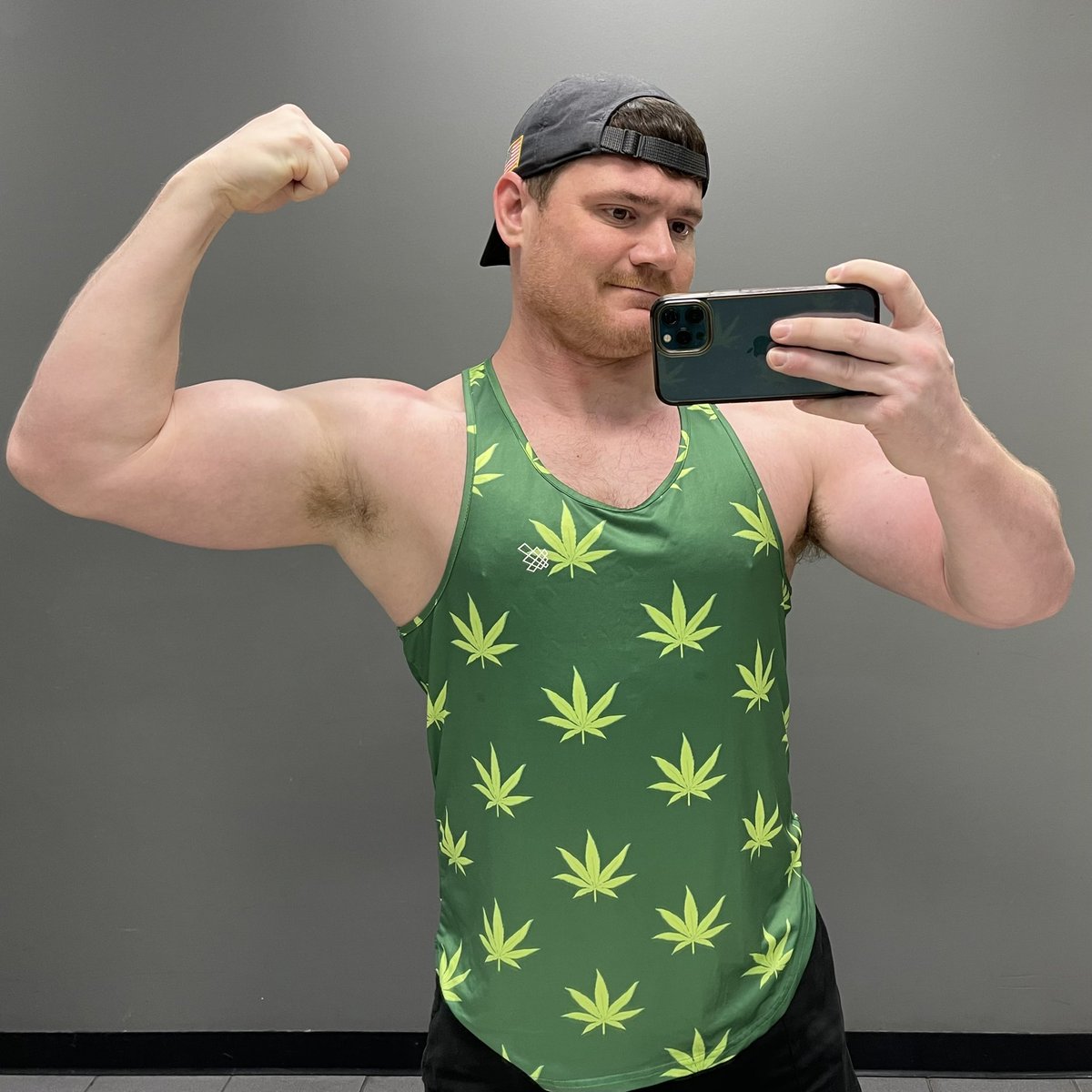 dadbodjock on Twitter: "Happy Holidays 🍀💪🏼 #420 @jednorthapparel"