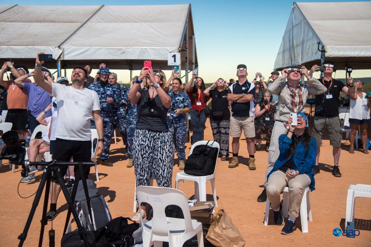 AAPNewswire's tweet photo. "It made me realise how small we are in the universe."

Stargazers from around the globe are packing up in Western Australia's remote north after being stunned by a rare total solar eclipse that turned day into night.

Story and pics via @hcnub: https://t.co/aufKq4Bkah https://t.co/ii2TBJr0BU