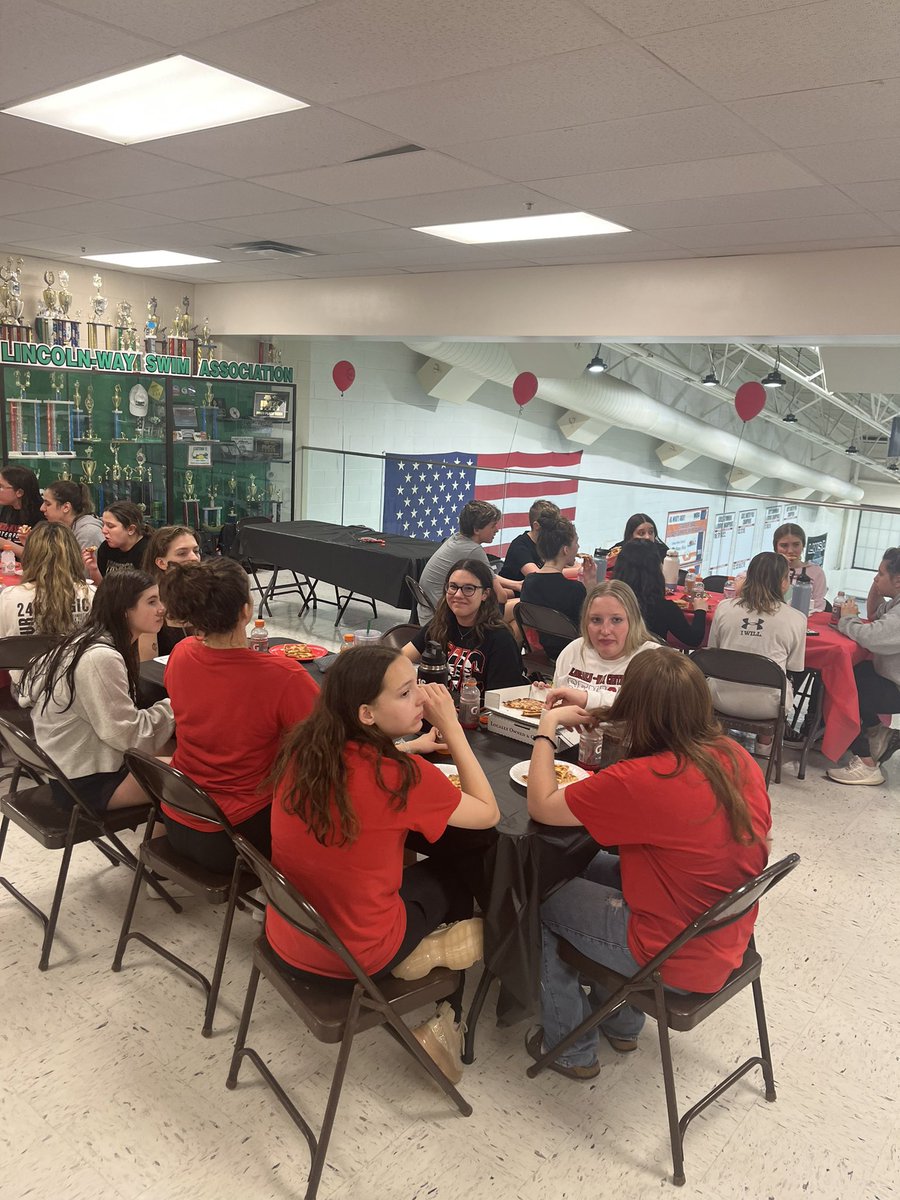 lwcswimpolo's tweet photo. The energy tonight was at an all time high for the class of 2023. Tonight we celebrated our seniors! Elizabeth, Gianna, Ashley, and Ally you ladies have been such an asset to our program! You will go on to do great things and we are proud to be a part of your journey @LWCKnights https://t.co/pCs2ijBEbW