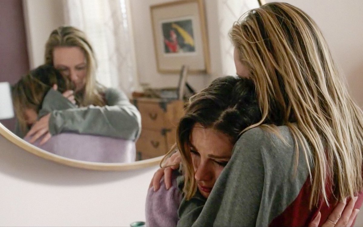 bazmoaked's tweet photo. "Because I knew from the first time I saw you in that bar... You’re the person that I wanted to call." #Station19 https://t.co/F3csp7YFzN