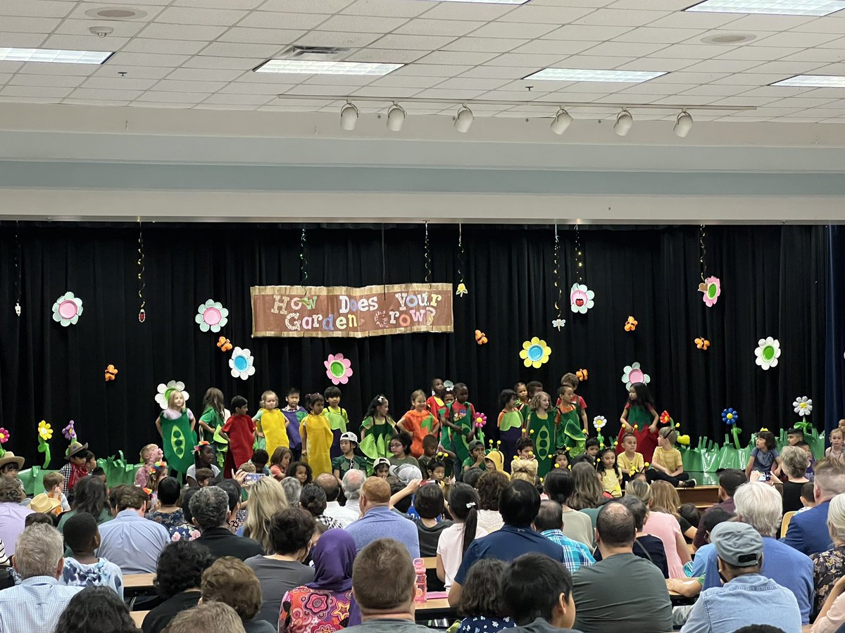 kate_kargbo's tweet photo. Our kinder “gardeners” celebrated Earth Day with the program - How does your Garden Grow? 🌸🐝🦋🌻 They did amazing! @WSE_Stallions @WSE_PTO @FortBendISD @wsemusic @FBISDFineArts https://t.co/NGHviJsdLB