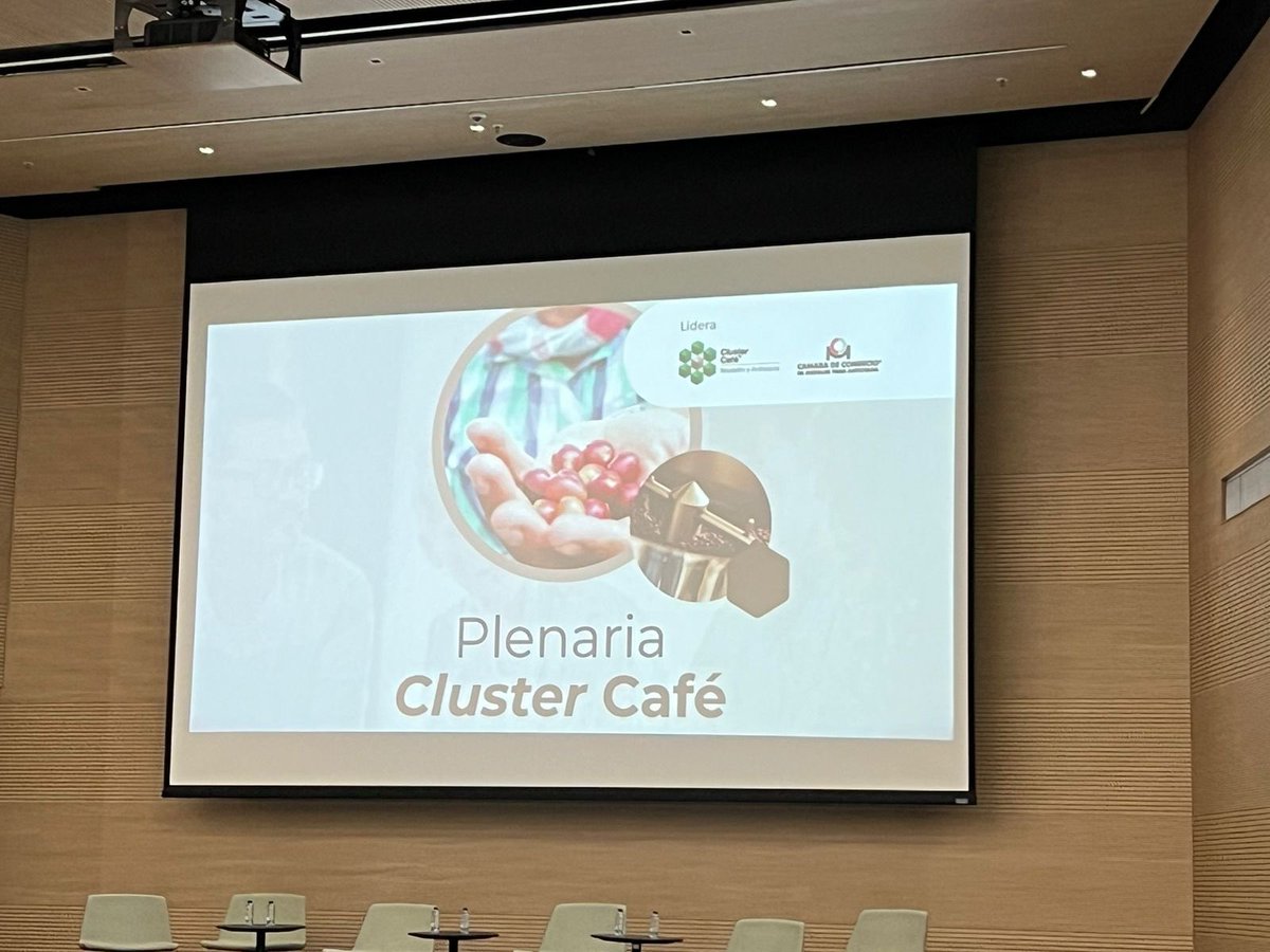 reolartev's tweet photo. Hoy @SENA_Antioquia CRNR La Salada participó en plenaria Cluster de Café @CamaraMedellin concertamos acciones con productores de @alcaldia_jerico , @tejipaz de Granada, @AlcaldiadeFre , @ConcordiaAnt . Allí fuimos reconocidos por ponentes y asistentes como aliados indiscutibles. https://t.co/6NAXUNyHq0