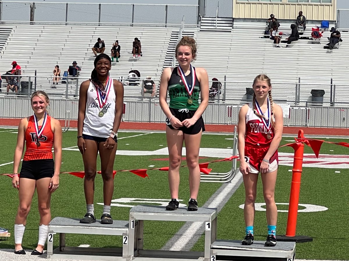LSOCTrackField's tweet image. Hailey Turner places 2nd in 300 Hurdles at Area with a time of 50.30 as a freshman! She now advances to the 3A Region 2 Track Meet! Congratulations!