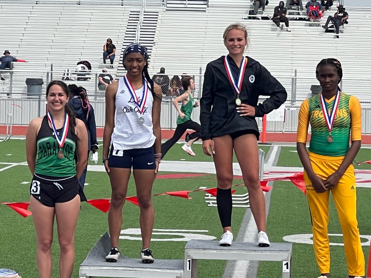 LSOCTrackField's tweet image. Iyaiana Wilhite places 2nd in the 200m Dash with a time of 26.76 moving on to Regionals!! Congratulations!!