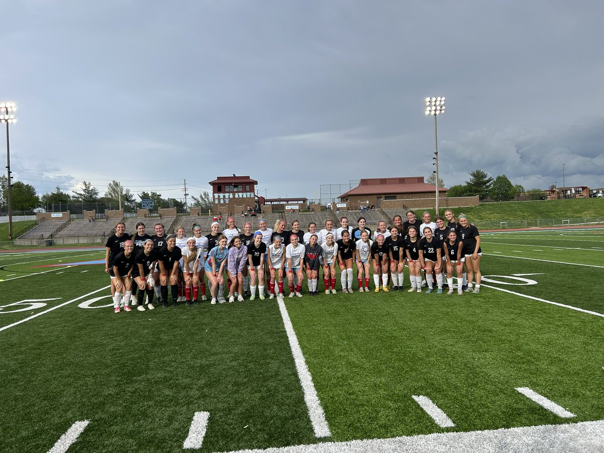 KirkwoodSoccer's tweet photo. JV wins 4-0 and V wins 2-0 over Parkway West today. V goals by A. New land and M. Vibes, assists to B. Bendoff and Q. Nauman!  Shutout to M. Giesler!!! #rara #kirkwoodsoccer #rgivingcancertheredcard https://t.co/G0dhbuVpxO