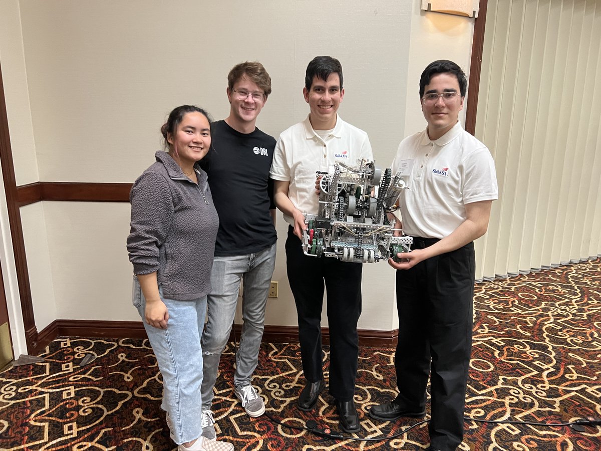 NevadaRobotics's tweet photo. We were honored to volunteer today @SkillsUSA Mobile Robotics event at the Silver Legacy. Congratulations to all of the students who participated. #engineeringiscool #WeAreNevadaRobotic https://t.co/zwwZTlN5jJ