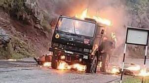 Romy_Briar's tweet photo. @AmitShah आख़िर कब तक चलेगा यह सब…ख़त्म करो अब @narendramodi 
#PoonchAttack https://t.co/98tzWEXvn4
