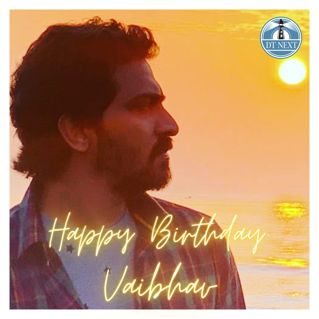 dt_next's tweet photo. Wishing @actor_vaibhav a very Happy Birthday!

#HBDVaibhav #HappyBirthdayVaibhav #Vaibhav #Kaatteri #MeyaadhaMaan #LockUp #Goa #Saroja #Mankatha #Kappal #Taana #Buffoon #Anaamika #RKNagar #Ambala #Chennai600028II #DamaalDumeel #HelloNaanPeiPesuren #celebritynews #DTNext https://t.co/1sdUycrDAq