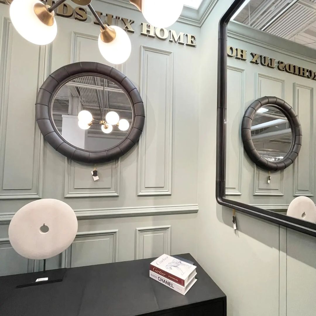 orchidsluxhome's tweet image. At the heart of craft! We&apos;re going live for the premarket preview today at Suites at Market Square G1019 in the @HPMarketNews , so make the most of a golden opportunity 💝 to experience our fab new collections!
.
#orchidsluxhome #hpmkt #designonhpmkt