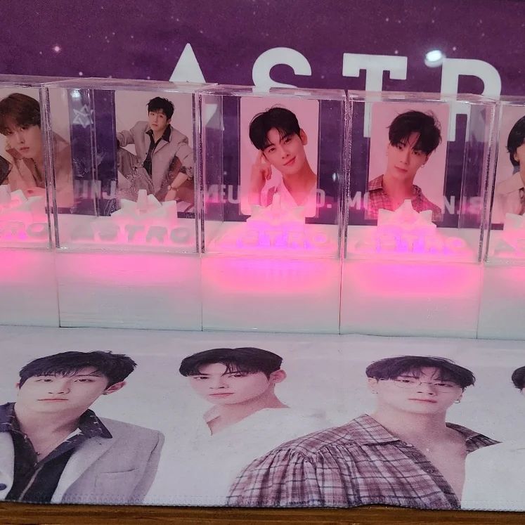 astrolatinfanb's tweet photo. Joyeria #Citytae04 en IG
Donde #MJ creo los anillos para todo Astro 

" Es una triste noticia tan triste

una persona tan cálida y cariñosa 

Rezo para que te conviertas en una estrella que brille más en el cielo y siempre seas feliz allí.

Descansa en paz 

#ASTRO #MOONBIN" https://t.co/r5Ym3A7qYb