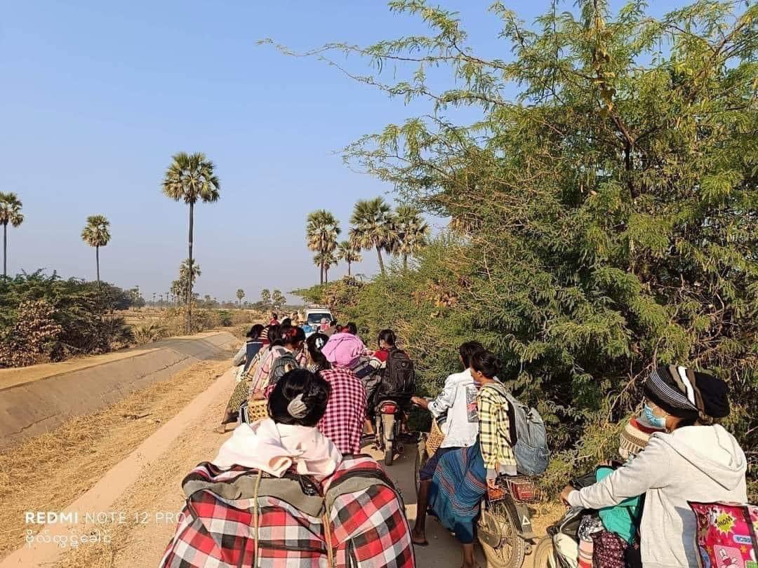DawChoChoMP1's tweet photo. Due to the hot weather, some of the grandfathers/grandmothers who fled the war in the Aya area died of dehydration
 (The world still looks good) https://t.co/nvQA5XQJmE