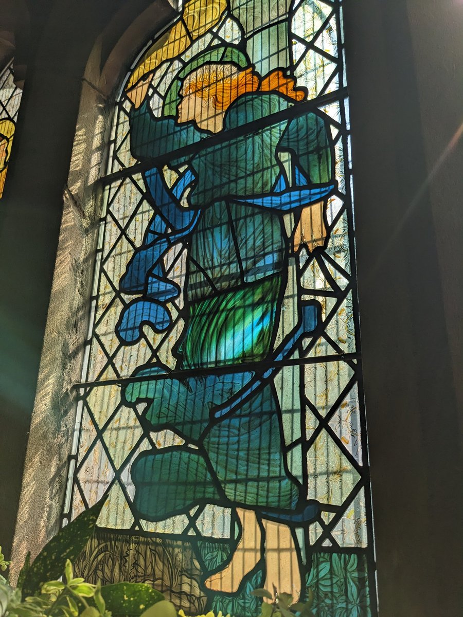Sarahlear10's tweet photo. Loving the #MorrisandCo glass at @TrinityChurches, Meole Brace on @stainedglassmus study tour
Sneaky trip with @VisitGlass to St. Peter's Ludlow before #LouisDavis at @StLaurenceLud. So good to meet with glass people incl a student from @ArtHistoryYork. https://t.co/pqh6TWj0bE
