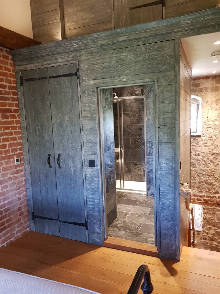 stosythpriory_'s tweet photo. Take a #sneakpeek inside the #TollHouse, a building that is an enchanting blend of the #historic and the modern, here on #StOsythPriory Estate. Watch this space to find out more about our #vision for this beautiful space: https://t.co/LzWLwQ8eIL

#StOsyth #CountryRetreats #Essex https://t.co/WsZWv4u52K