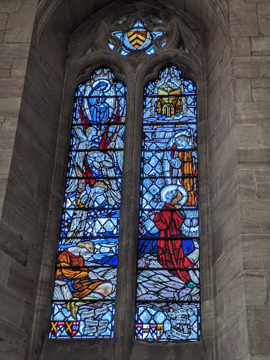Loving the #MorrisandCo glass at @TrinityChurches, Meole Brace on @stainedglassmus study tour
Sneaky trip with @VisitGlass to St. Peter's Ludlow before #LouisDavis at @StLaurenceLud. So good to meet with glass people incl a  student from @ArtHistoryYork.