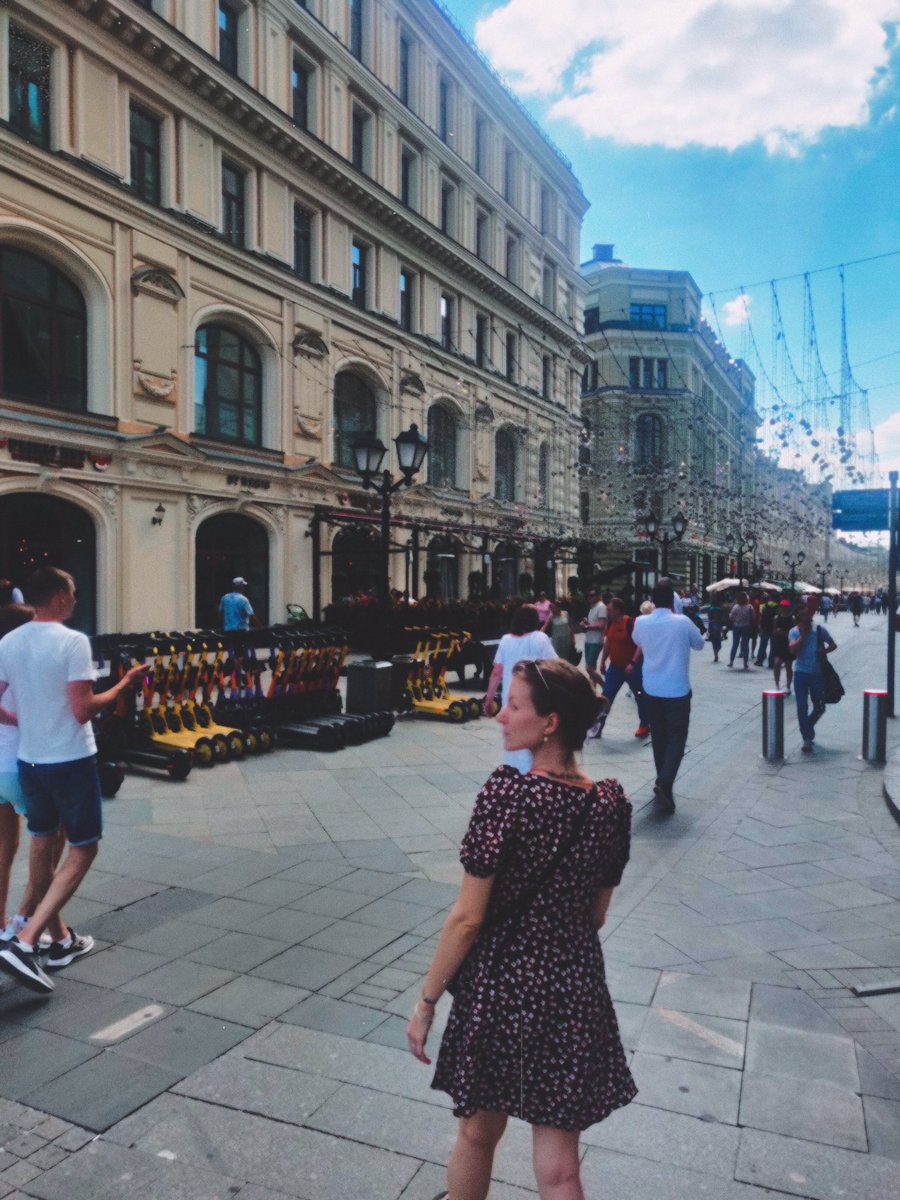 Throwback to last year Moscow vacation ✌️