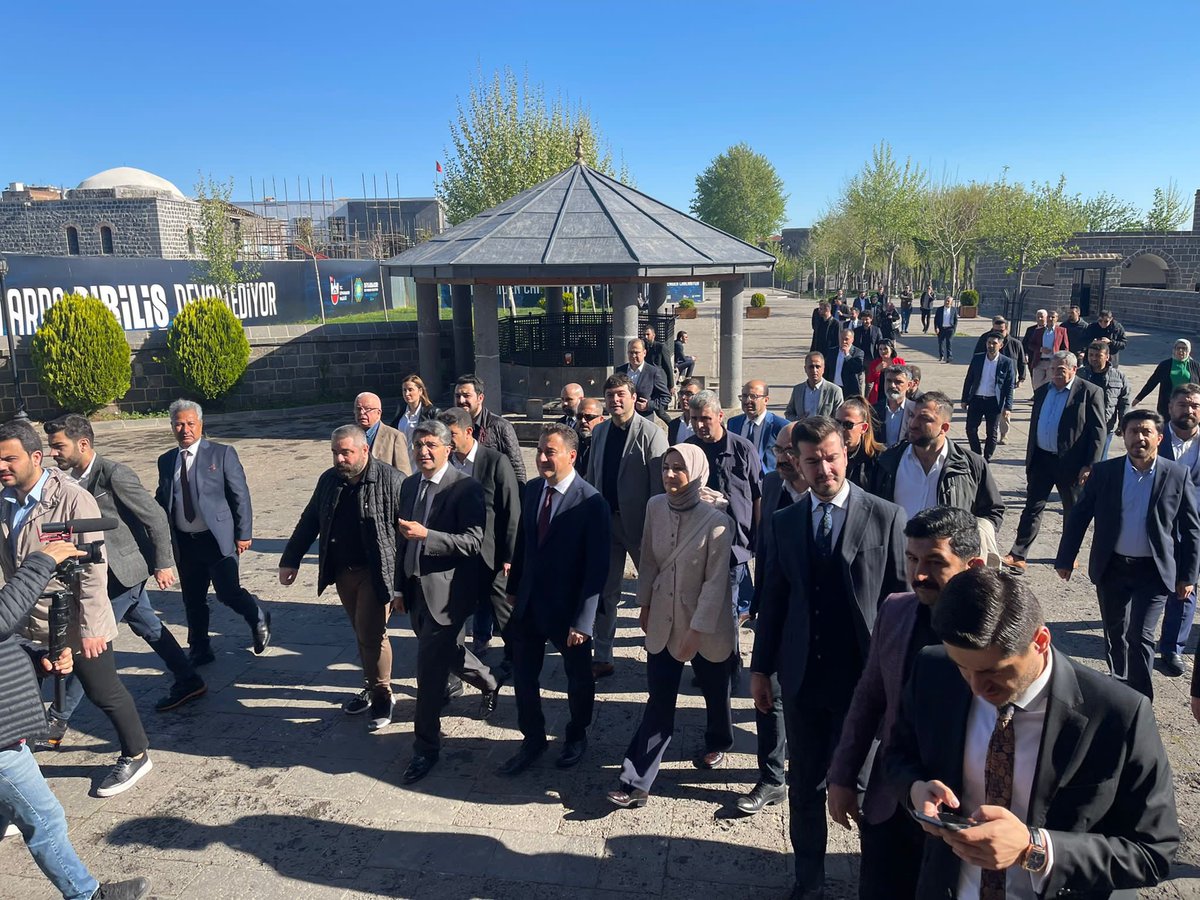 emin_ekmen's tweet photo. Diyarbakır’dan hayırlı bayramlar. https://t.co/A8bboND13V