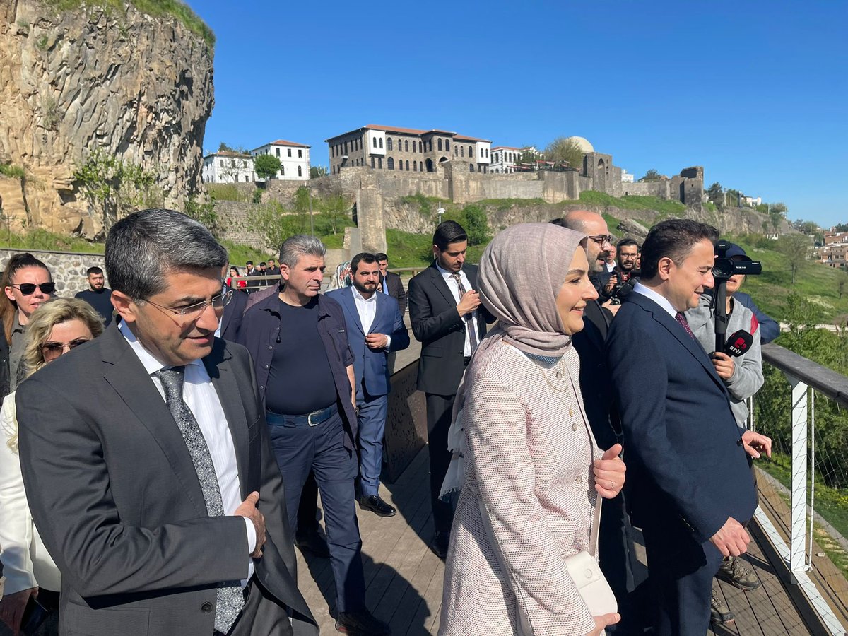 emin_ekmen's tweet photo. Diyarbakır’dan hayırlı bayramlar. https://t.co/A8bboND13V