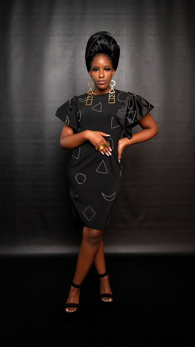 Yfm's tweet photo. It's giveaway time!
Post your Friday outfit and stand the chance to win this beautiful James Presents dress.
#TheRunwayUP https://t.co/XLlv90G4UR