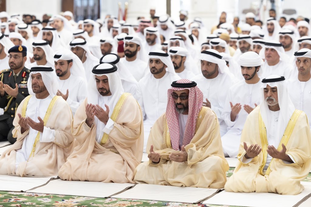 مكتب أبوظبي الإعلامي on Twitter "Following the prayers, Their Highnesses exchanged Eid