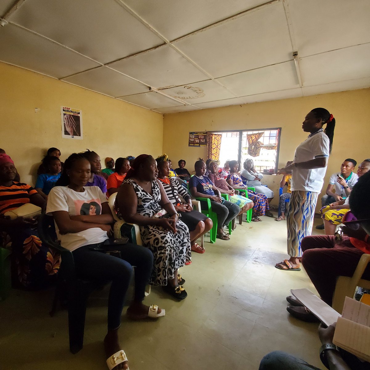 agwomsur's tweet photo. 40 women benefits loan from Lofa County to empower their businesses and farms. They have realized great changes due to this loan their businesses are now growing with profit. 
#WomenEmpowerment 
#UnWomen-Liberia
#Womenpeacehumantarianfund
#WOPA 
@wphfund https://t.co/l0FGNobeZF