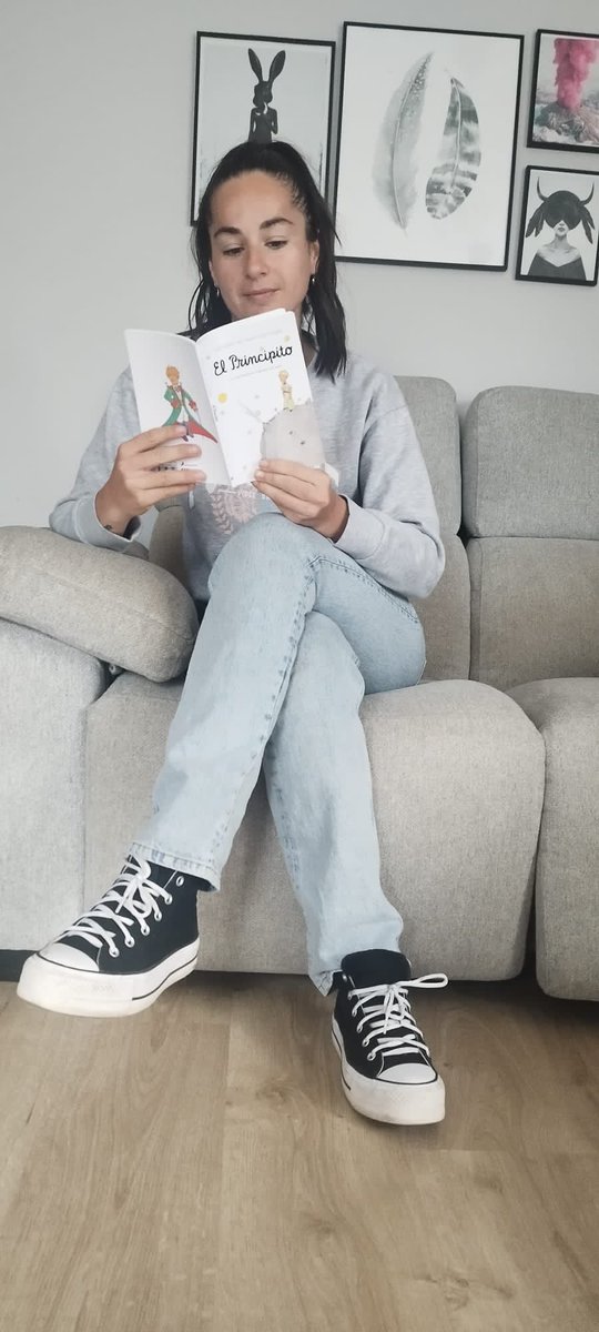 quintaporrua's tweet photo. 📚🫅📗 Un libro magnífico para leer tanto siendo adulto como siendo niño. Tiene muchas enseñanzas que se esconden en casa personaje sobre la amistad, el amor y la sociedad, encarando casa situación de manera positiva. #Profesqueleen #EnPorrúaselee #SemanadelLibro2023 https://t.co/F0mcrgOi9S