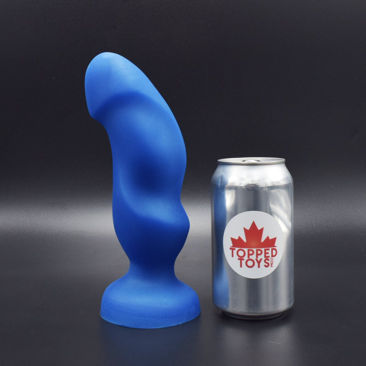 luvsomedick1's tweet photo. About to go crazy waiting on my new toy from @ToppedToys. I got the Hilt 75 to plug my hole while I work from home. Canβt wait to go bigger.
#buttfun #plugged #toppedtoys https://t.co/v9QO4kBaEp
