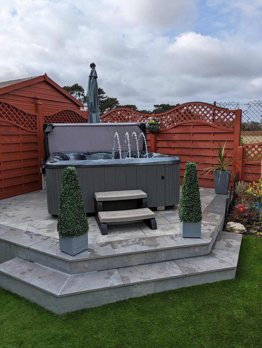 WensumPools's tweet photo. P R E L O V E D  H O T T U B S
.
.
We are delighted to welcome you to our Award Winning Showroom for our Spring Sales Weekend and we have a fantastic collection of ‘pre loved’ #HotTubs

Saturday 29th April 9am - 4pm
Sunday 30th April 10am - 4pm
Monday 1st May 9am - 4pm https://t.co/VzJk8uNJCK