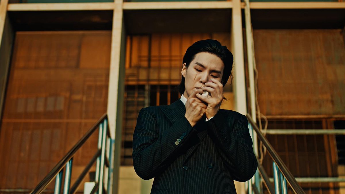 JMLOVEMODE's tweet photo. 남현우 감독님 인스타  #SUGA  (1)

🔗https://t.co/x92pIf6KuG https://t.co/JPZx2LIXOw