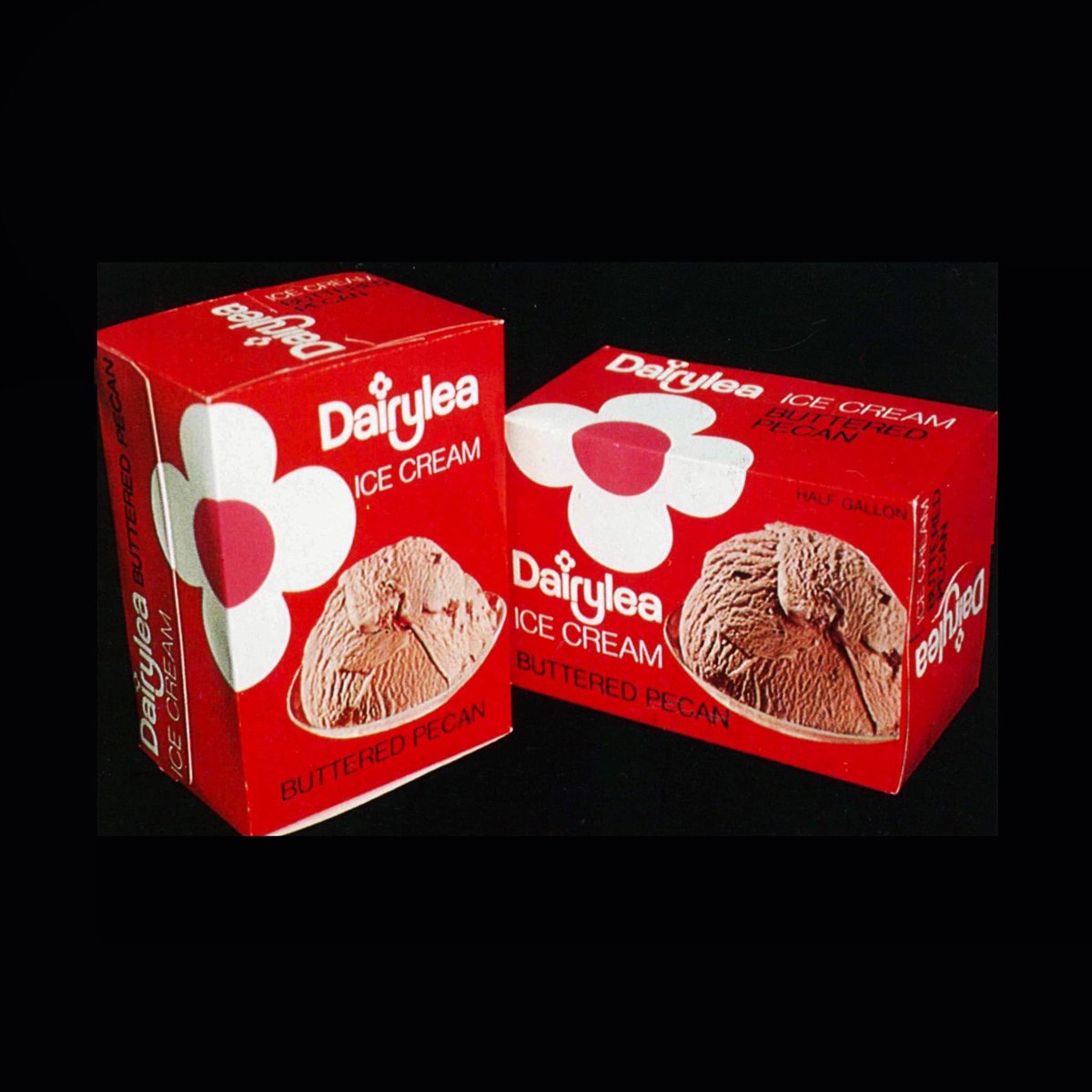 Design Reviewed | Graphic Design History tweet media