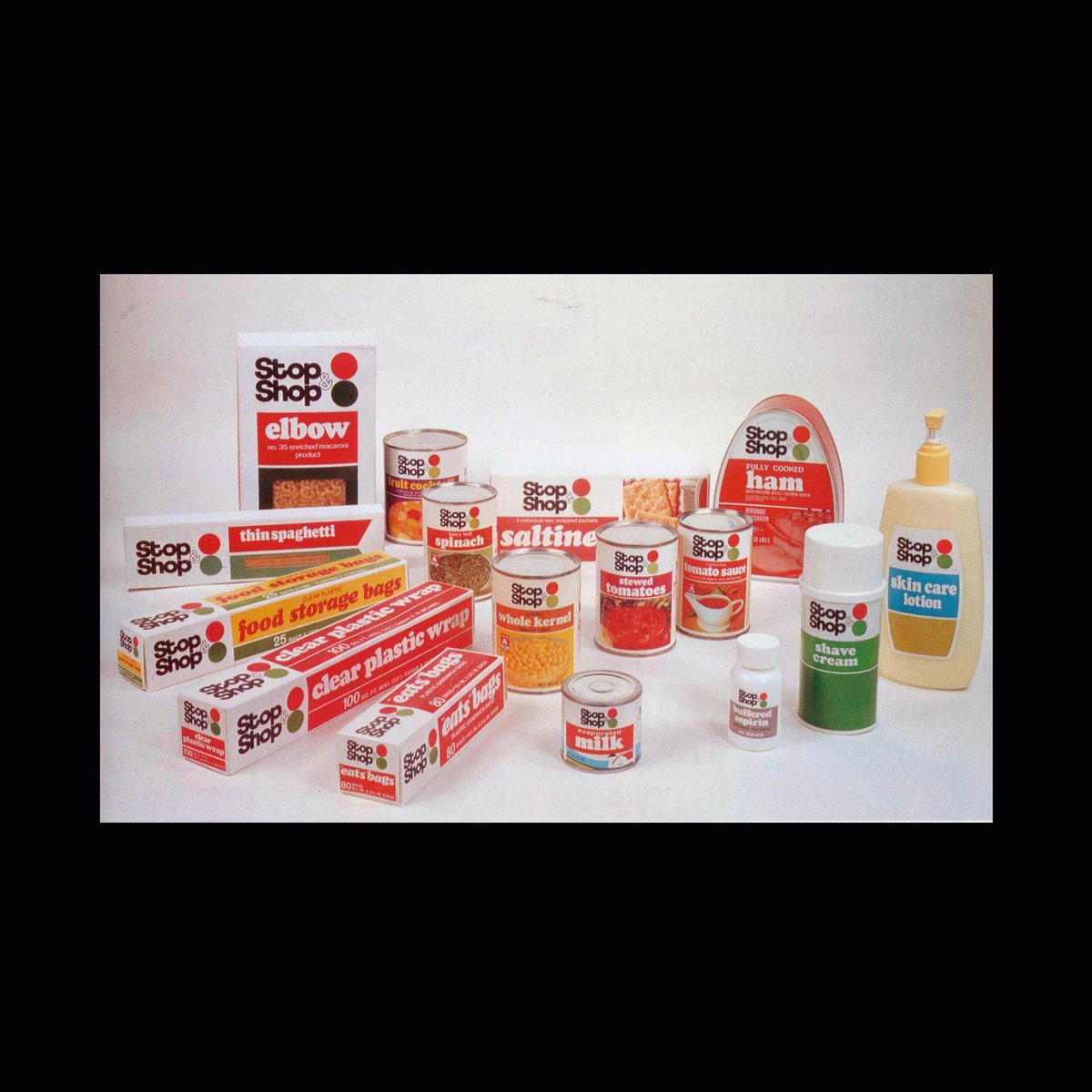 1970s #packaging and #brand design by Schechter+Luth. The American company was founded by Alvin Schechter and Phillip Luth. Featured in Idea 145, designreviewed.com/artefacts/idea…
