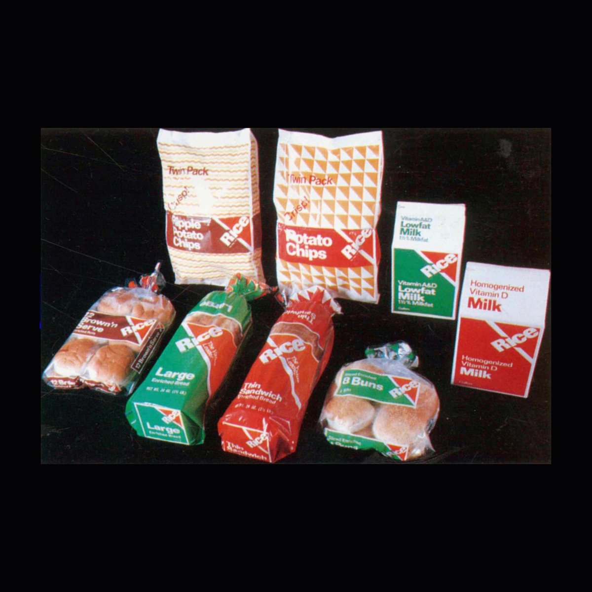 Design Reviewed | Graphic Design History tweet media