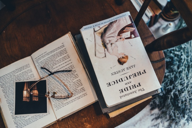 KarinaAUT's tweet photo. good morning friends
#writerslift #WritingCommunity #BookTwitter #writersoftwitter #AuthorsOfTwitter #BookRecommendations #Shameless Self-
happy friday✍️
#books #websites #blogs #poetry #artwork #WIP #linksLet's read, write, reciprocate and reflect
🖥️🖥️🖥️ https://t.co/k7ef2S0JTI
