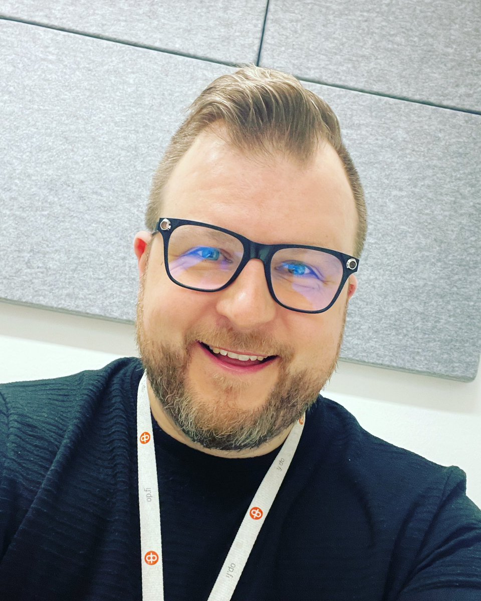 HooPeeHoo's tweet photo. Nyt se starttaa! Olen mukana vuoden kestävässä OP:n Oranssin aallon vaikuttajaohjelmassa. Tiedossa siis oppeja sekä inspiraatioita niin OP:sta kuin somen tuulista. Come on! #oranssiaalto https://t.co/LSyui8FwXh