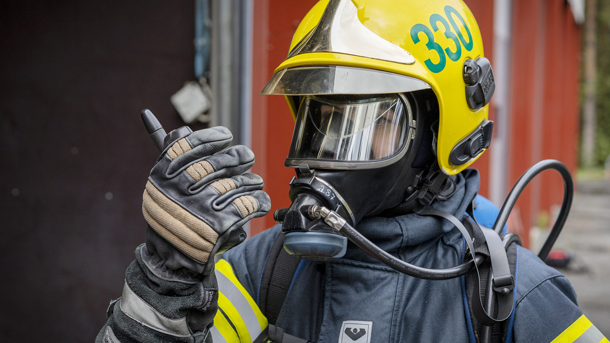 Pelastustoimi on sisäisen turvallisuuden avaintoimija.  Palokuntien elinvoimaisuuden tukeminen ja pelastajamäärän kasvattaminen ovat keinoja vahvistaa sisäistä turvallisuutta.

SPEK julkaisi vastauksensa <a href="/PetteriOrpo/">Petteri Orpo</a>​n hallituskysymykseen. #turvallisuus

spek.fi/pelastustoimi-…