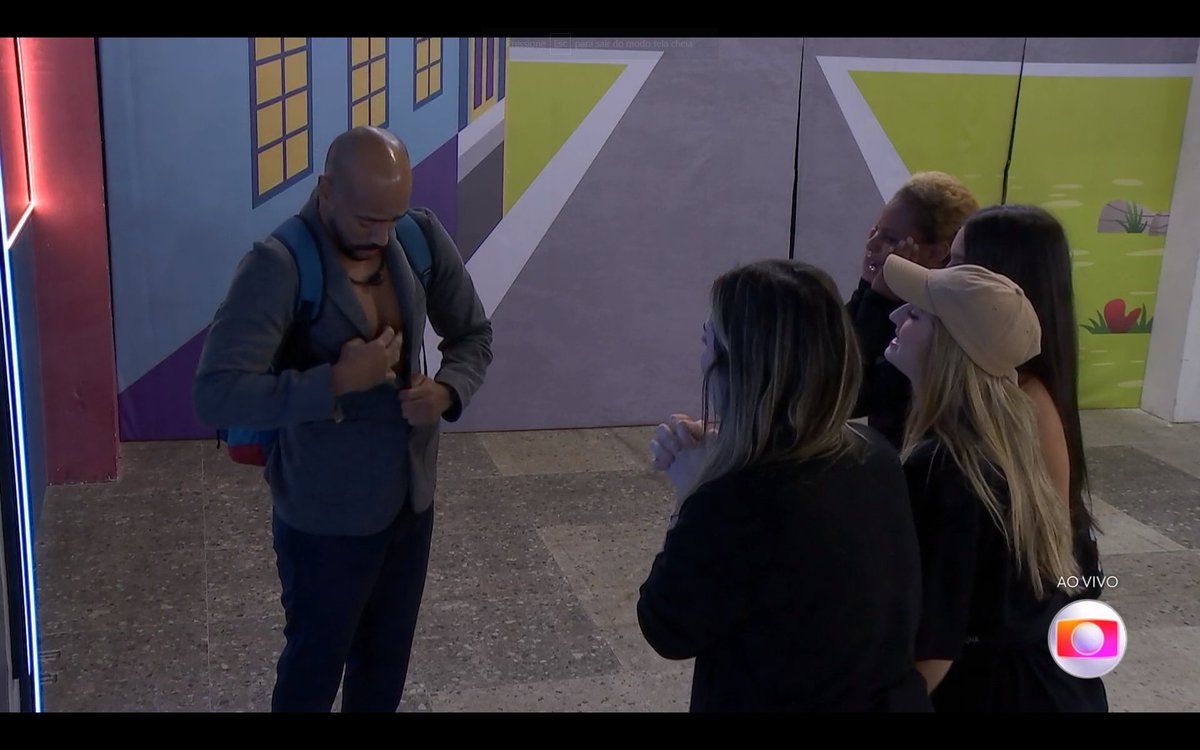 ZAMENZA's tweet photo. Aline vencedora da Prova de Resistência e um paredão com Amanda X Bruna X Larissa a torcida querida shippadora de casal inexistente vai meter o voto em quem? Na Bruninha ou na Larinha???? Já que as duas foram adotadas de forma tão linda e genuína.... Fica a dúvida. #BBB23 https://t.co/qhfBPt6kzP
